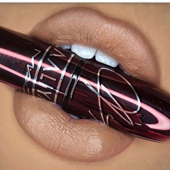 Mac Try Again Lipstick Aliyah new in box discontinued - Picture 1 of 4